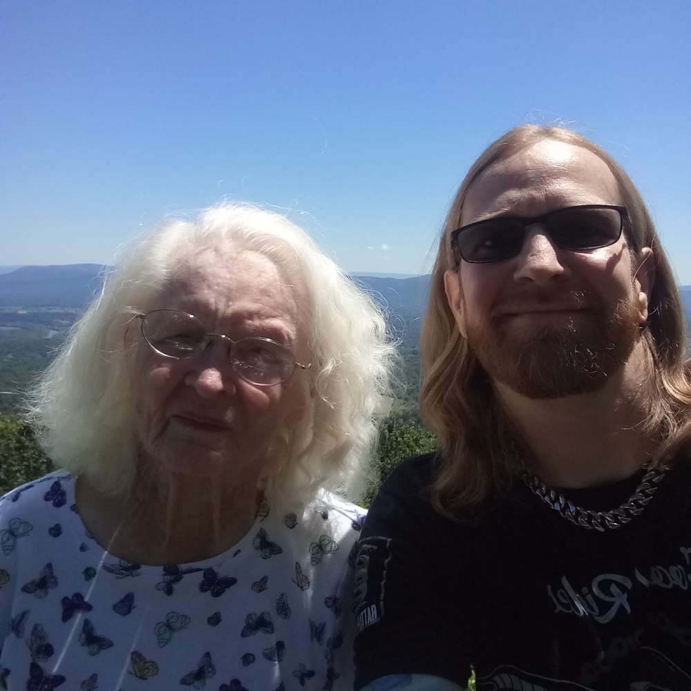 Meet your Posher, Dennis